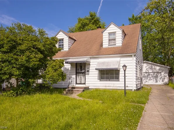 5219 Henry St, Maple Heights, OH 44137