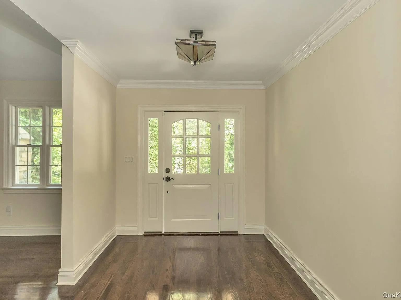 4 bed, 3.0 bath, 2438 sqft, $8,500 — Photo 3