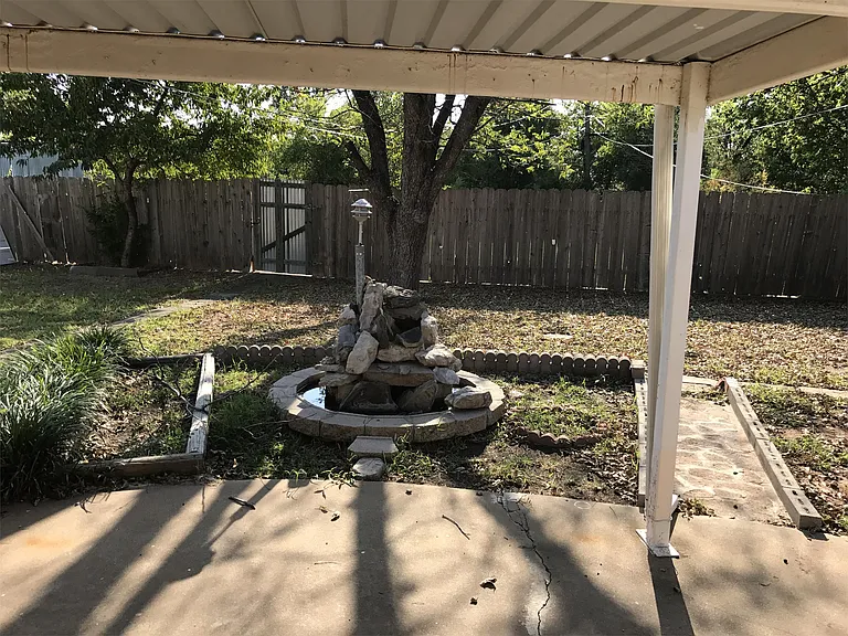 4220 Idlewood Dr — Photo 8
