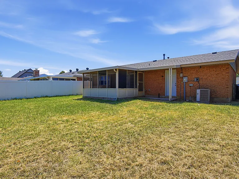 5404 S Huddleston Dr — Photo 29