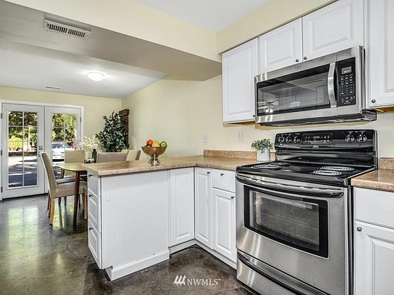 2nd image of 8715 NE 133rd Pl