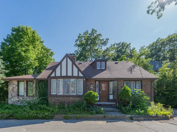 1462 Hurontario St, Mississauga, ON L5G 3H4
