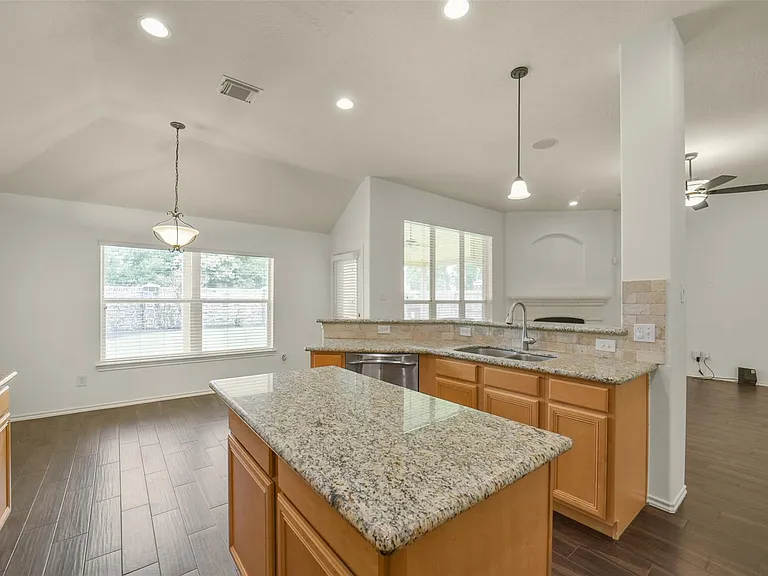 1414 Phoenician Dr — Photo 15