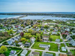40 Draper Ave, Middletown, RI 02842