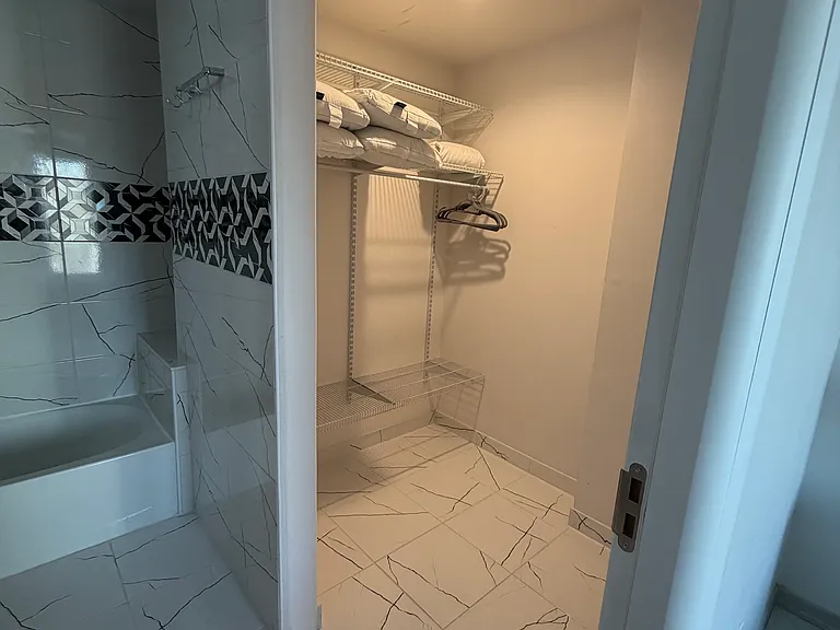 1409 E M Franklin Ave #B — Photo 5