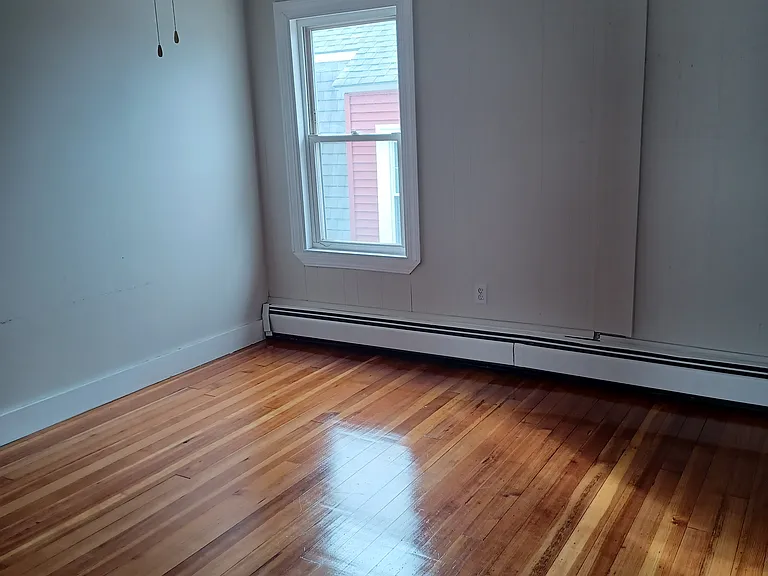 22 Chestnut St #2 — Photo 14