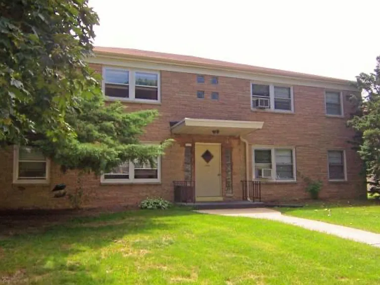 5425-5435 W Forest Home Ave #1 — Photo 7