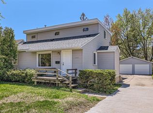 900 Park St, Anoka, MN 55303
