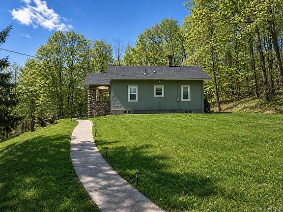 3rd image of 33 Horton Road