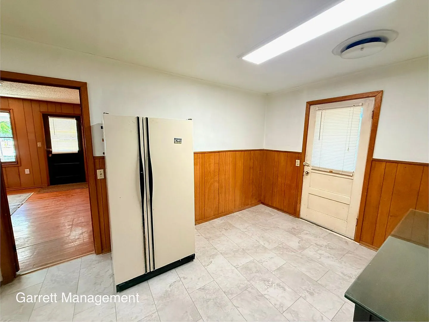 Spacious 3/2 Home — Photo 4