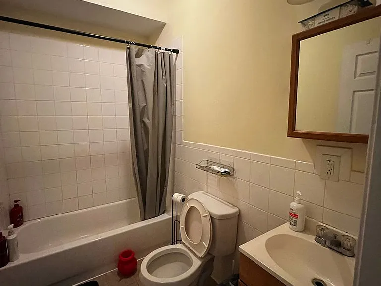 676 N 33rd St #2 — Photo 2