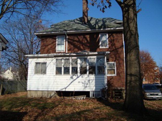 2nd image of 523 Stibbs St