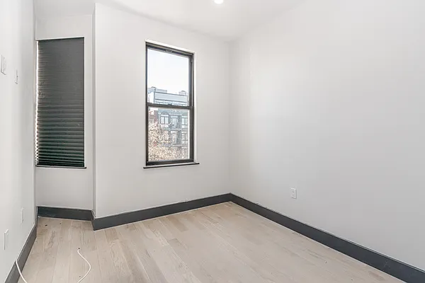 Rented by Friedman Mayer, LREB | media 5