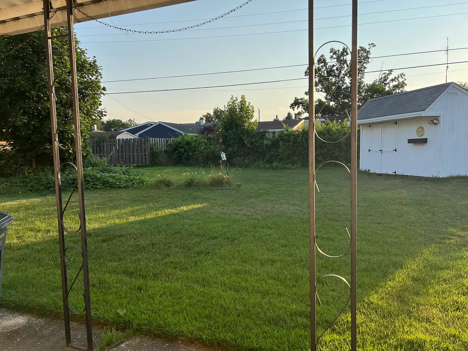 3 bed, 950 sqft, $1,800 — Photo 2