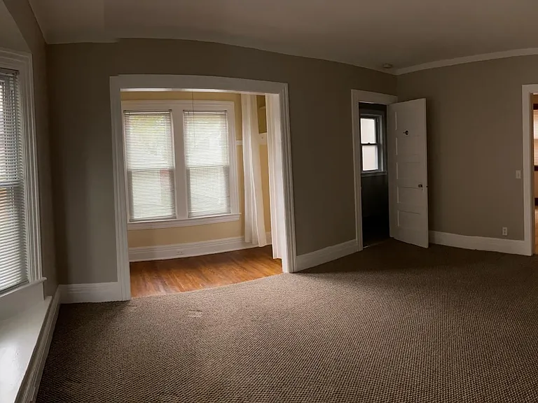 147 Vassar St — Photo 6