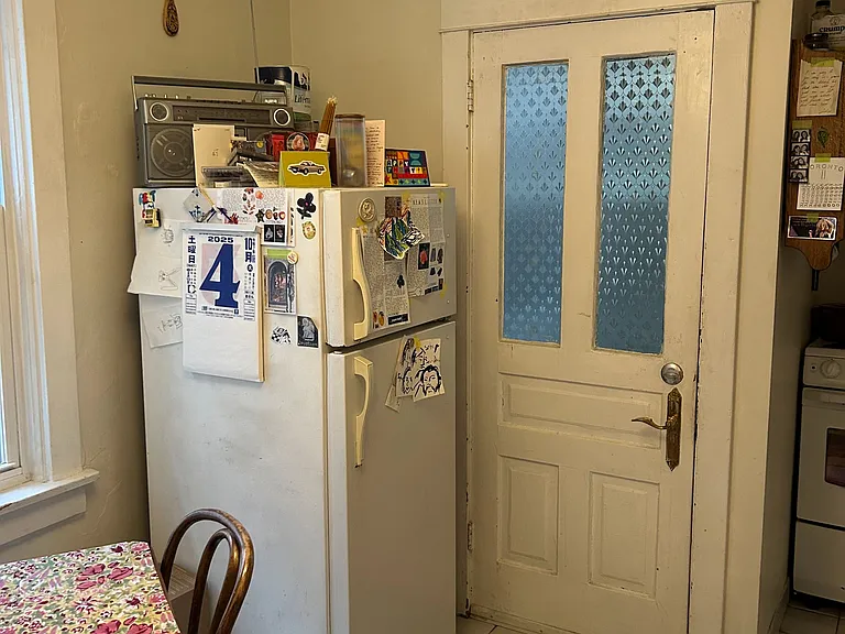1504 Dufferin St #1 — Photo 10