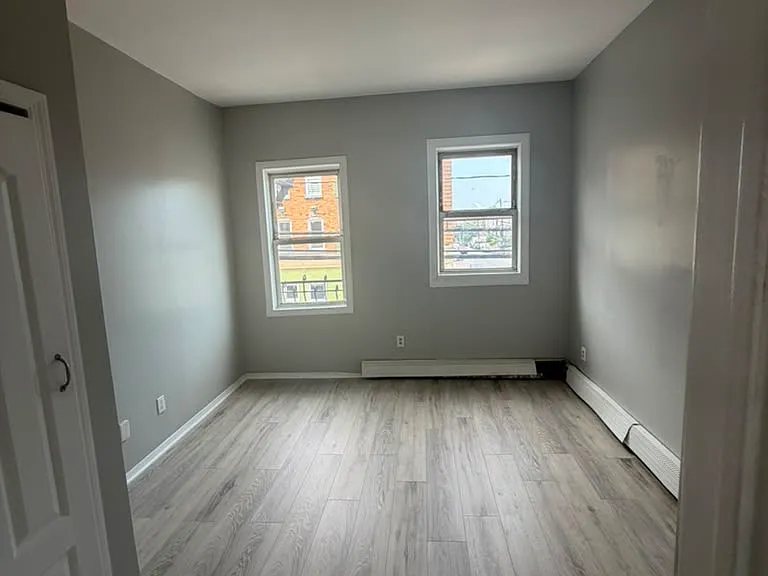 231 3rd St #3 — Photo 4