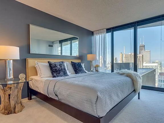 5th image of 227 N Columbus Dr #3009