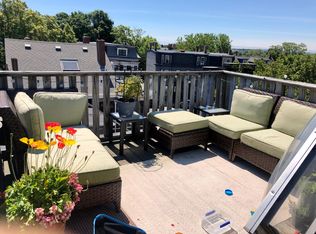 224 W 7th St #3, South Boston, MA 02127
