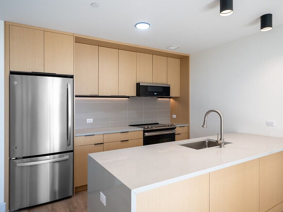 1st image of 44-14 Douglaston Pkwy #5G