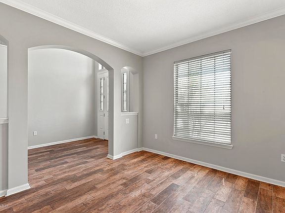5th image of 600 Chestwood Chase Dr