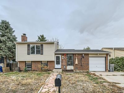 802 Centennial Way, Bennett, CO, 80102