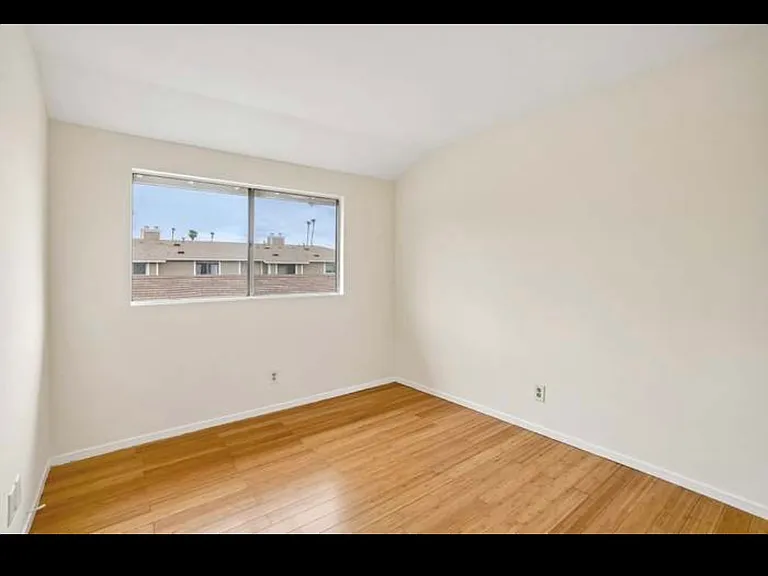 15210 Shadybend Dr #41 — Photo 22