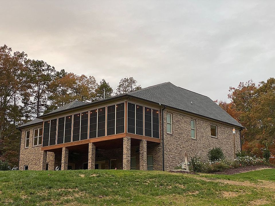 2nd image of 4648 Lori Dr