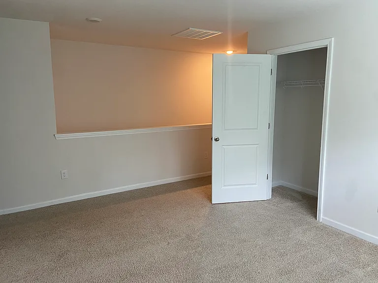 111 David Hill Dr — Photo 38