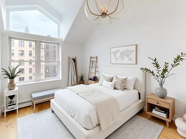 5104 Post Road image 3 of 5