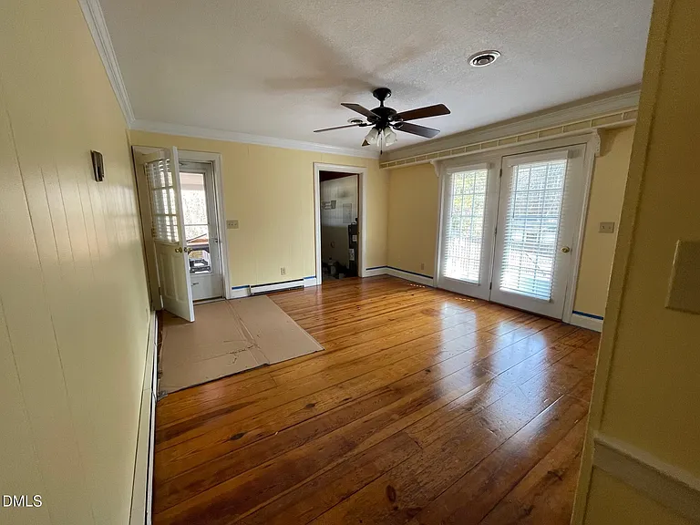 280 Montague Rd — Photo 22