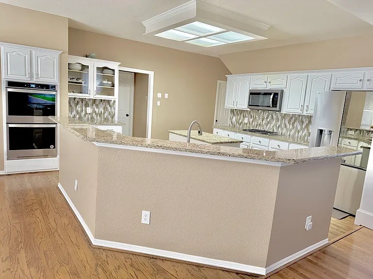 8902 Watersway Dr — Photo 9