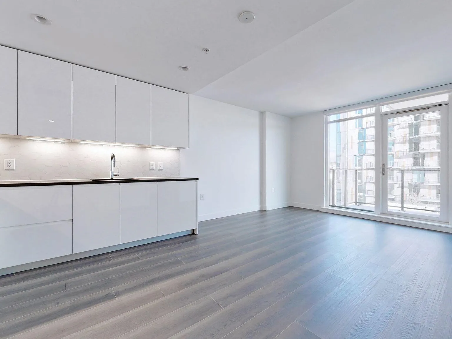 1 bed, 483 sqft, $2,150 — Photo 2