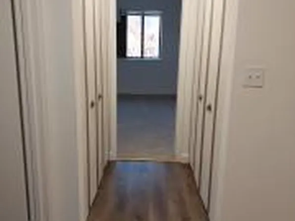 8660 N Port Washington Rd, Milwaukee, WI