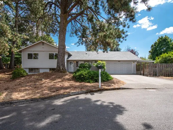 818 SE 119th Ave, Vancouver, WA 98683
