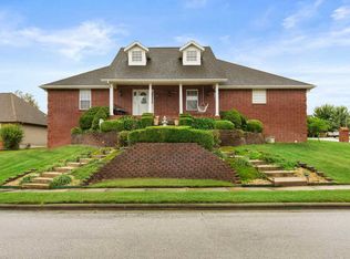 905 E Welch St, Nixa, MO 65714