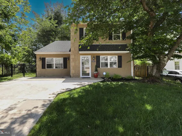 335 Cinnaminson St, Philadelphia, PA 19128