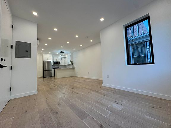 4th image of 24-18 36th St #1A