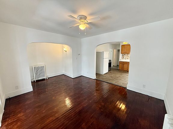 4th image of 736 N Pearl St #1F