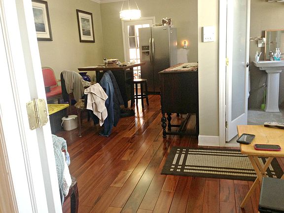 5th image of 278 Logan Ave #1