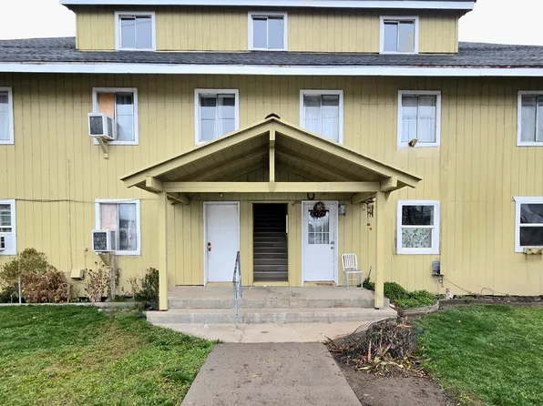 703 Pioneer St. Apts.