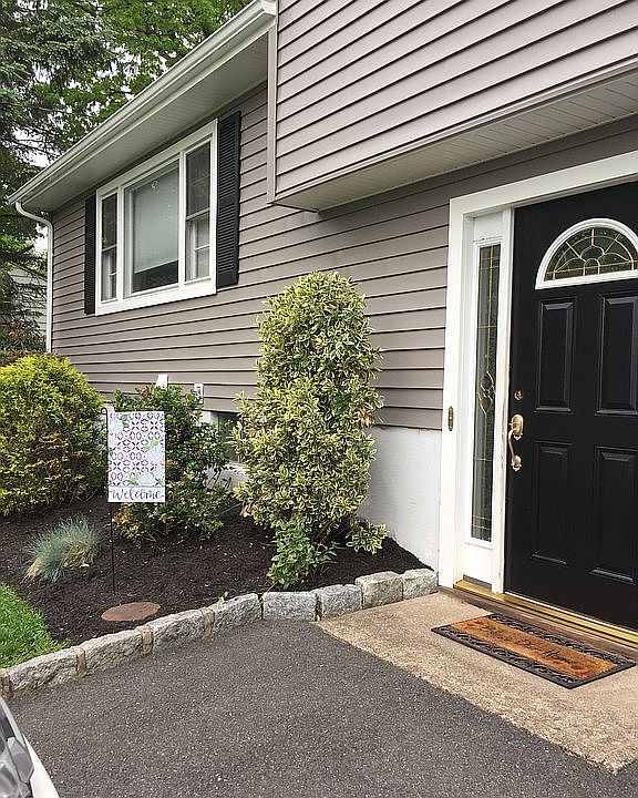 2nd image of 21 Davis Ave