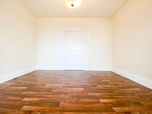 Rented by RealTegrity NY LLC | media 5