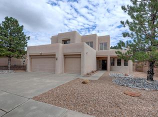 4629 Arlington Ave NW, Albuquerque, NM 87114