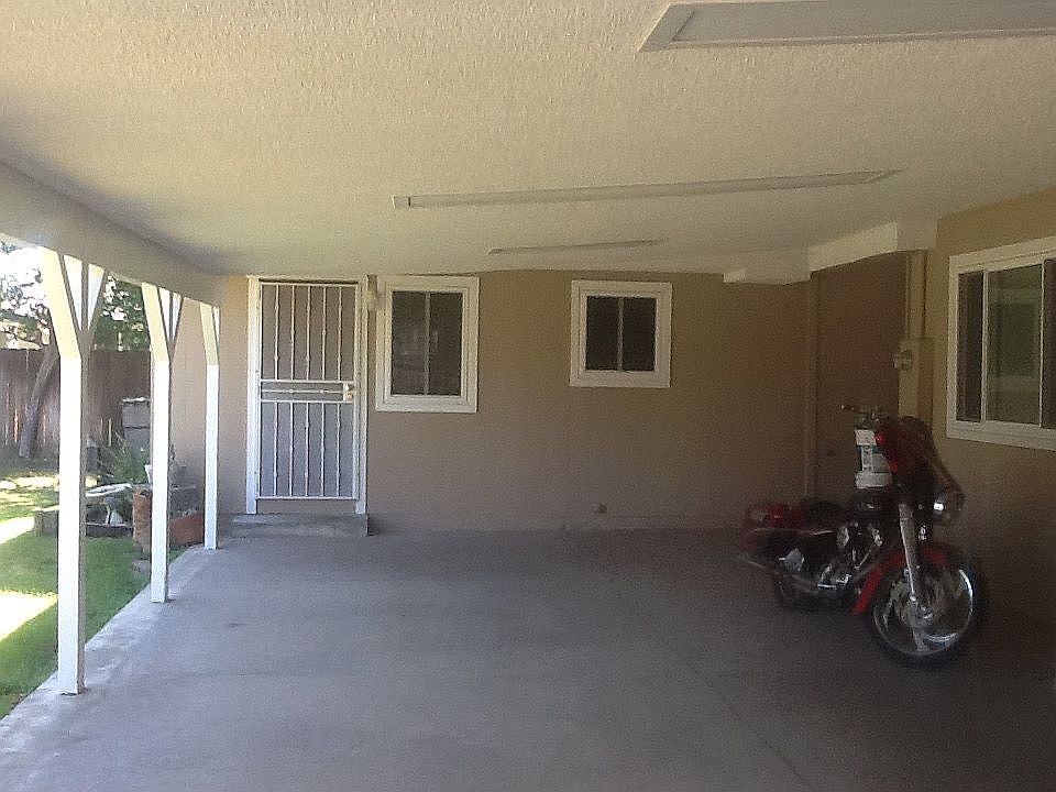 1st image of 5573 E Ashcroft Ave