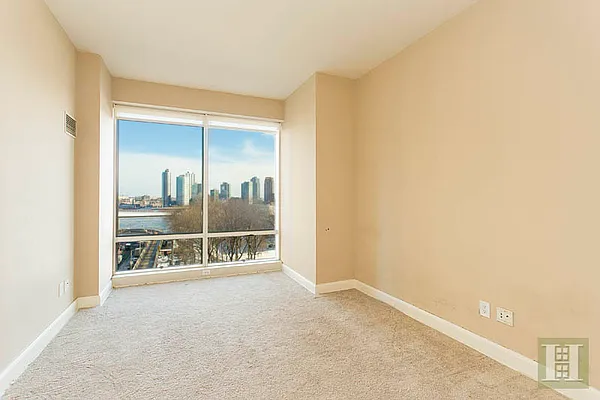 Sold by Halstead Real Estate | media 6