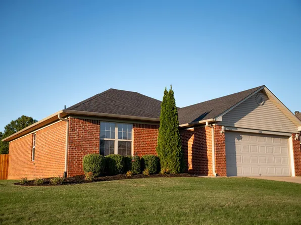 1430 Angeline Dr, Conway, AR 72032