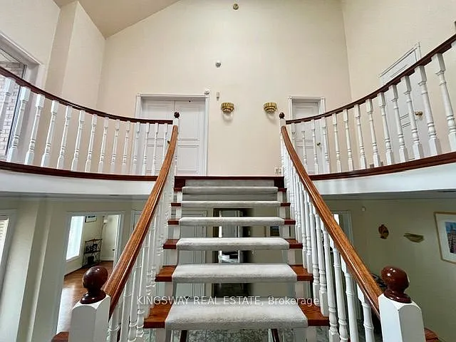 4040 Lookout Ct — Photo 8