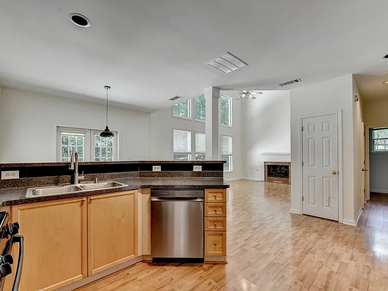 873 Red Rock Ct — Photo 26