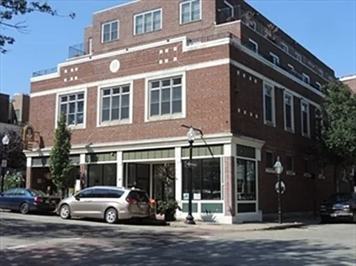 Building Photo - 145 Union St #8